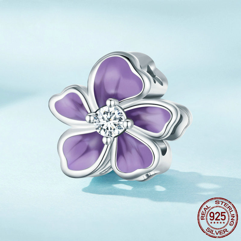 Verlaufende violette Blumenperlen aus Sterlingsilber