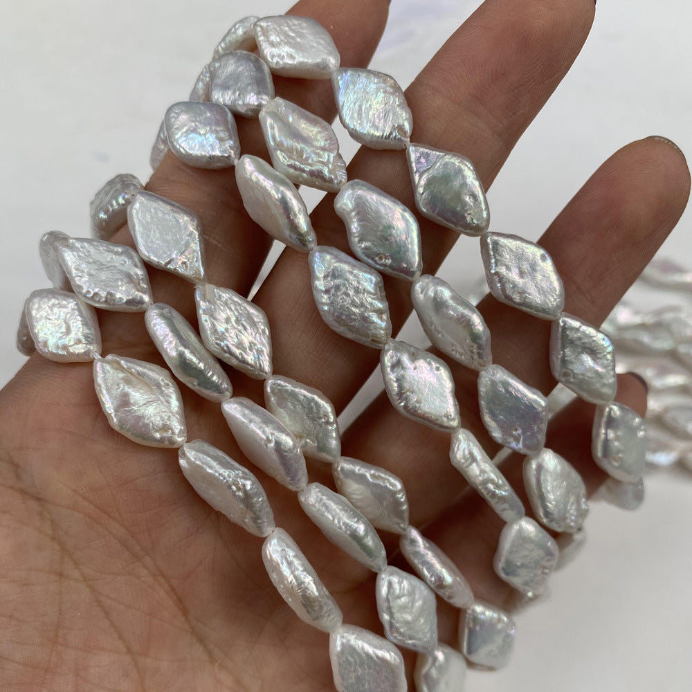 Cuentas de perlas naturales de agua dulce con forma de diamante