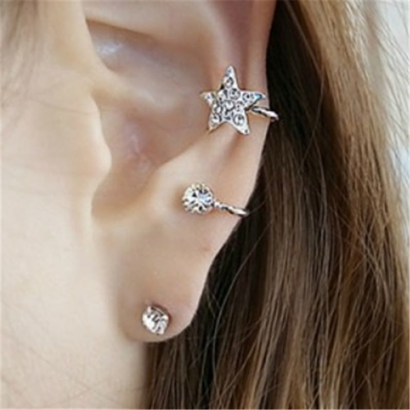 Arete con gancho de luna creciente, pájaro, perla y lagarto