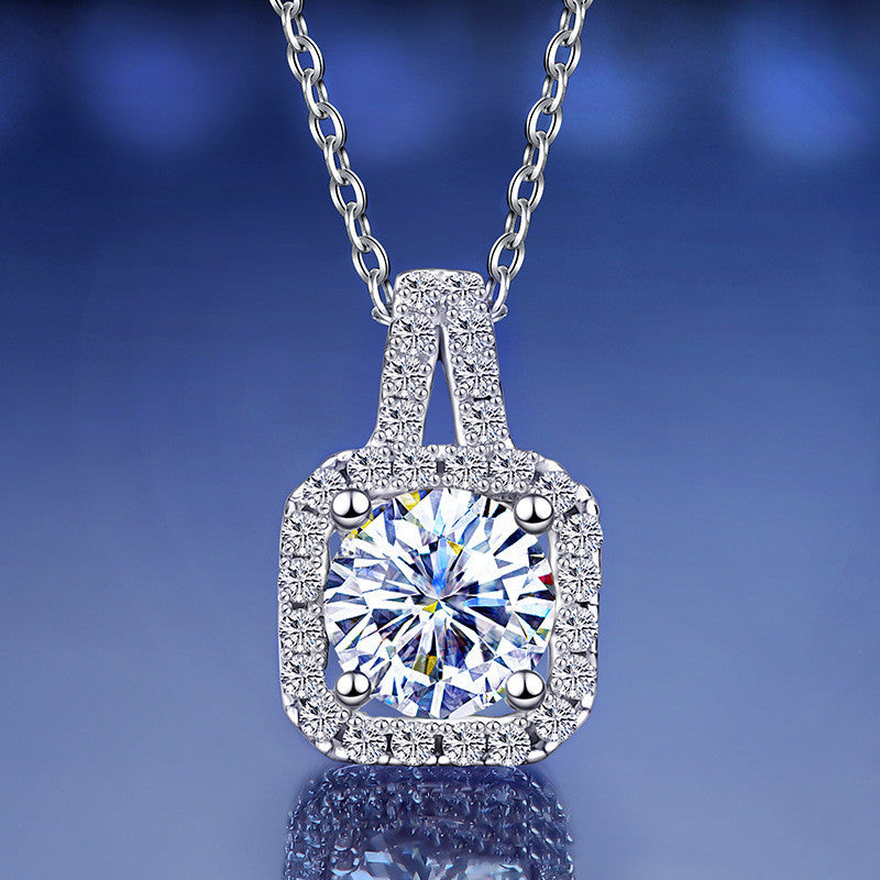 Halskette aus Sterlingsilber mit Moissanit, leuchtendem Herz und quadratischer Tasche