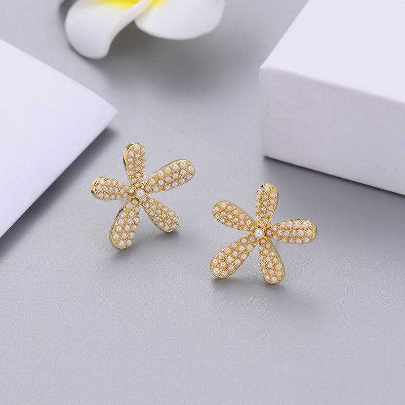 Pendientes de gancho con perlas incrustadas, sencillos y elegantes