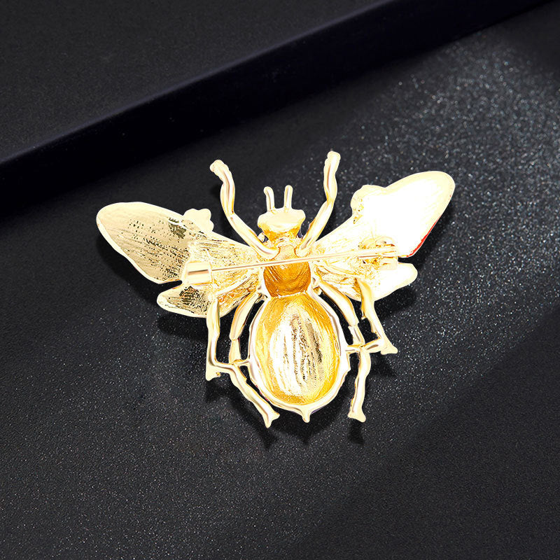 Broche de abeja vintage de diamantes con esmalte pintado a mano y purpurina