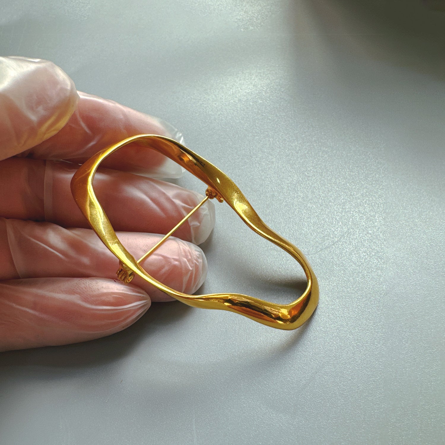 Moda de lujo asequible Broche irregular de alta calidad Oro estilo retro británico