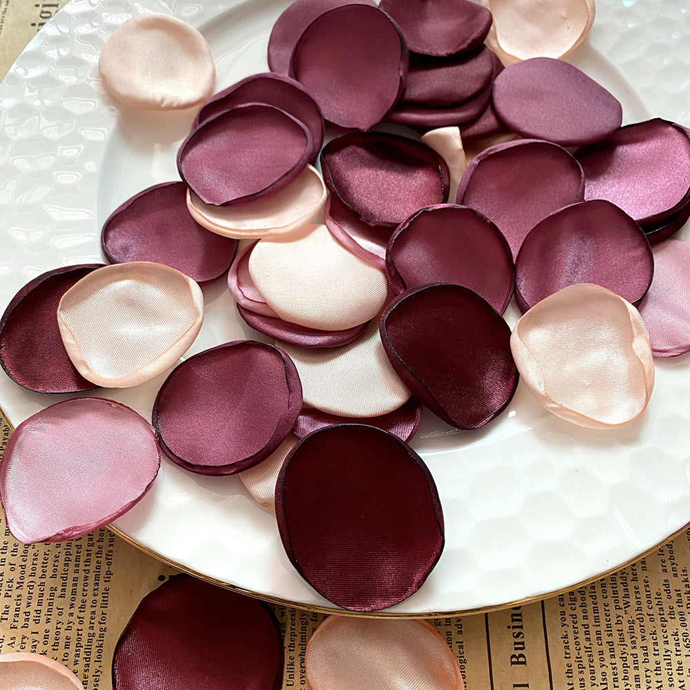 4cm Seidenrose mit angebrannten Kanten, Blütenblättern, glänzendem Cremepuderlaminat