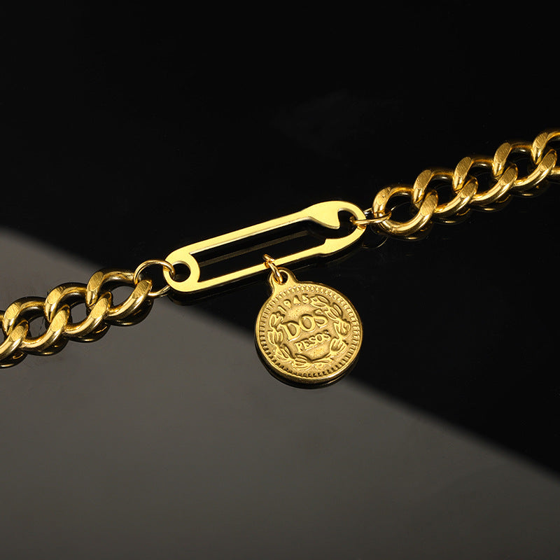 Neues geschwungenes, glänzendes Design, schlichtes und leichtes Luxusarmband