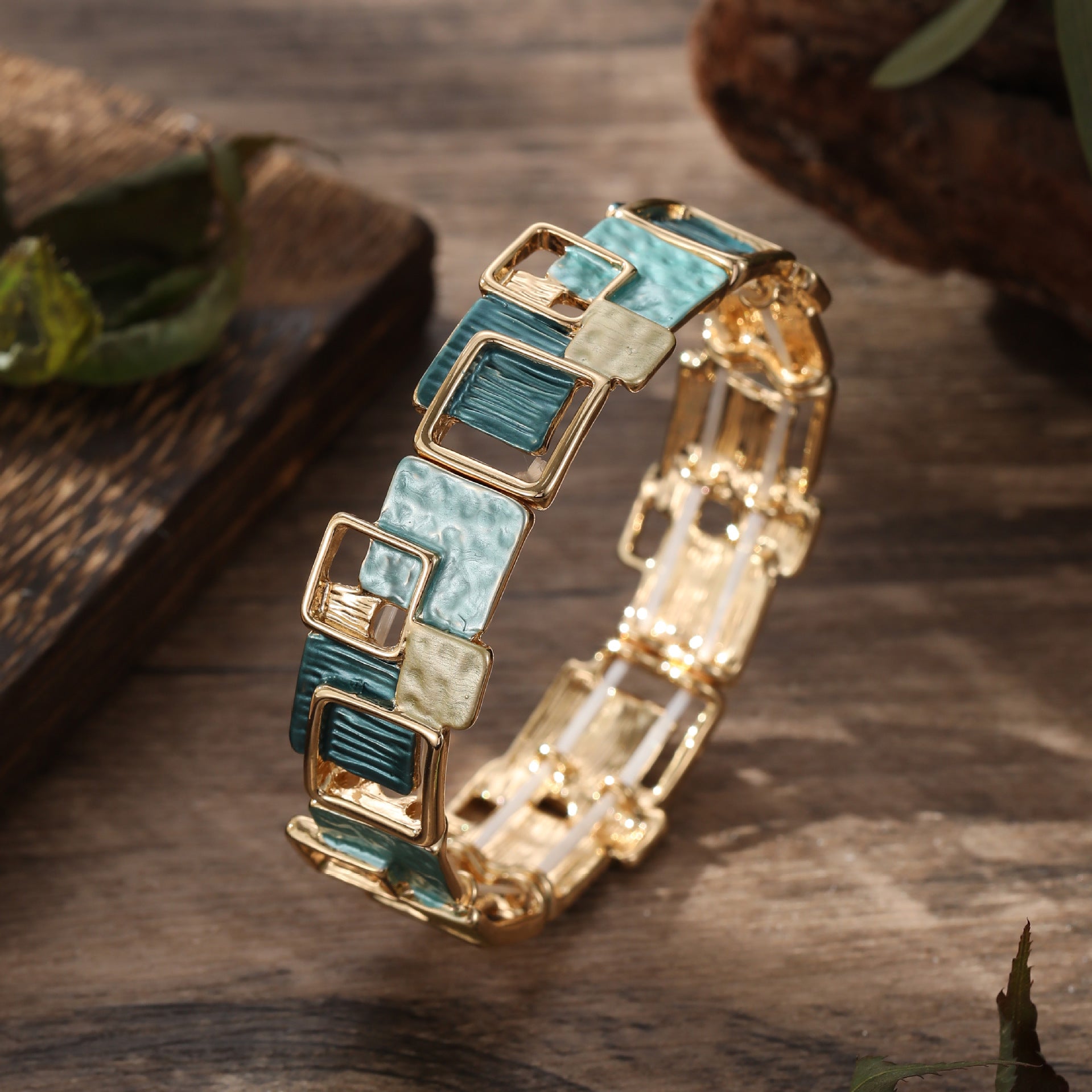Conjunto de pendientes, pulsera y collar de cuadrados geométricos en pintura al óleo de color