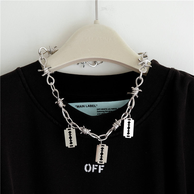 Dornenhalskette Kalter Wind Klinge Anhänger Coole Halskette 1 Halskette