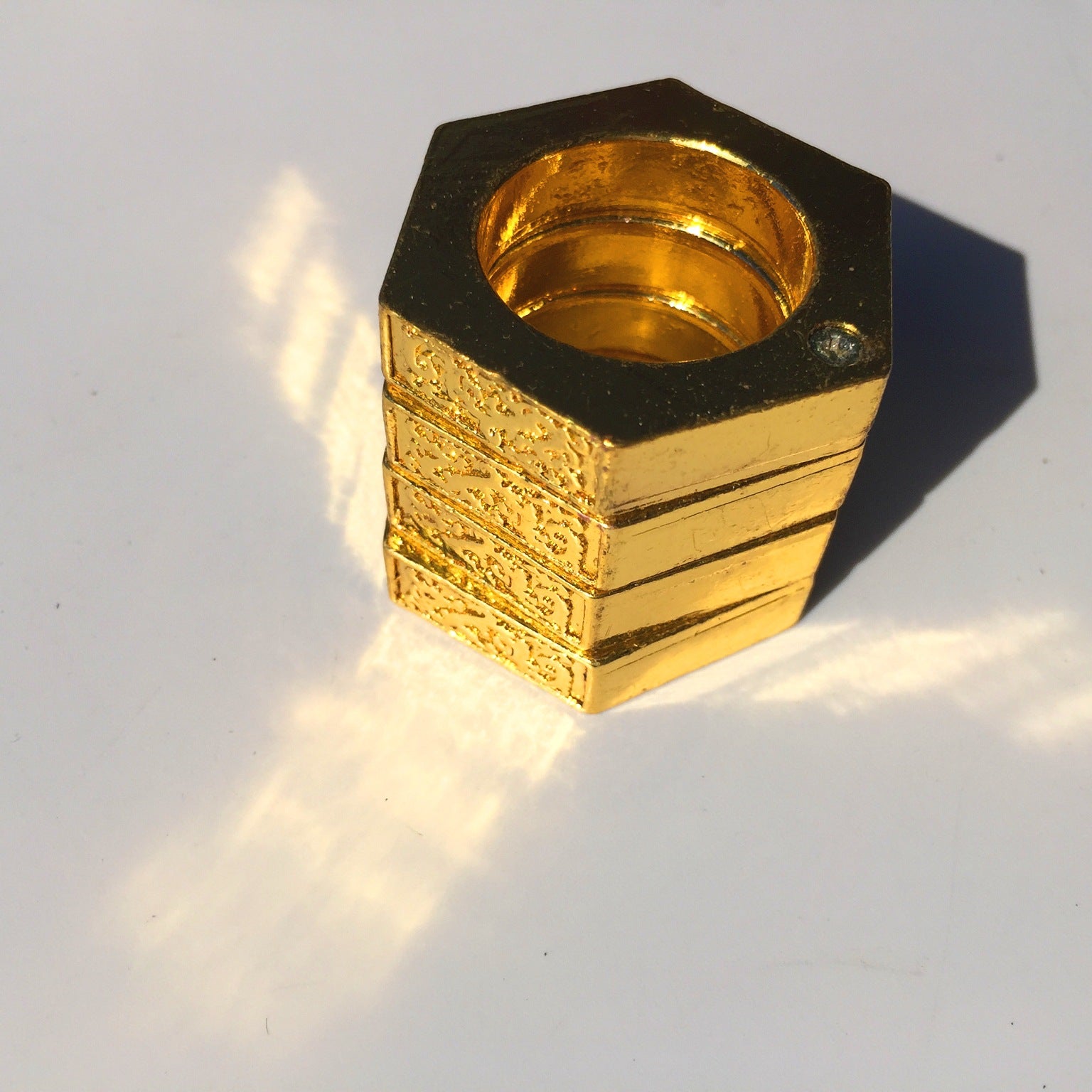 Harter Selbstverteidigungsring Notfall-Fensterbrecher Runder Sechskantring Fingerring Outdoor-Kletter-Fingerring