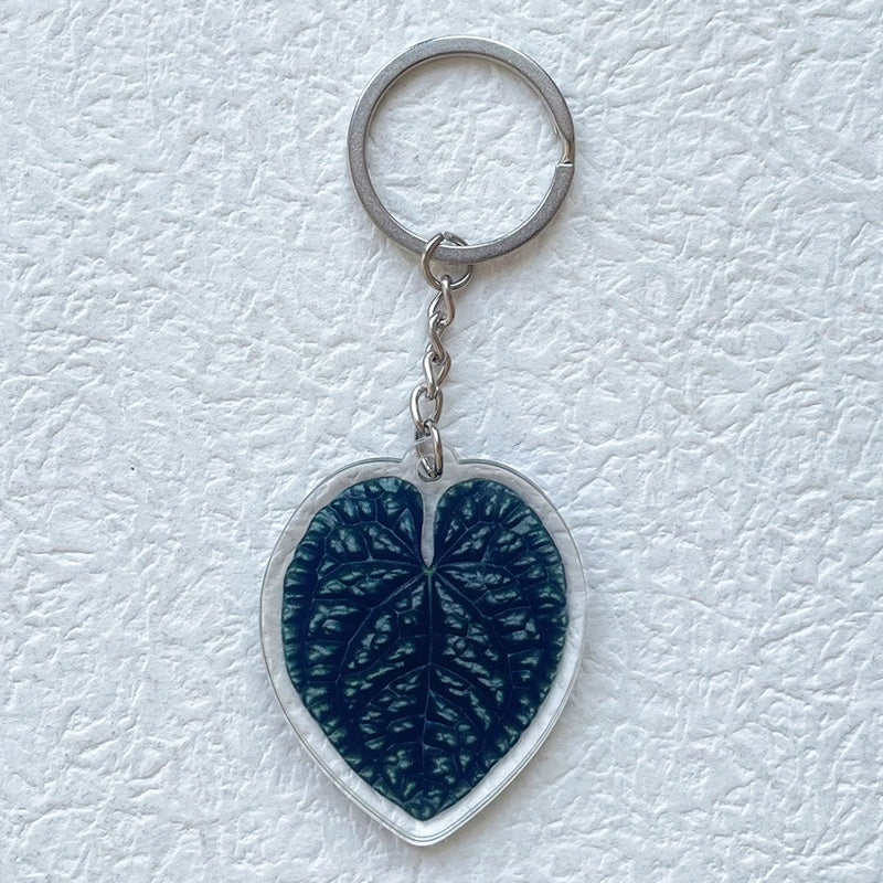 Llavero plano acrílico creativo con diseño de hoja de simulación