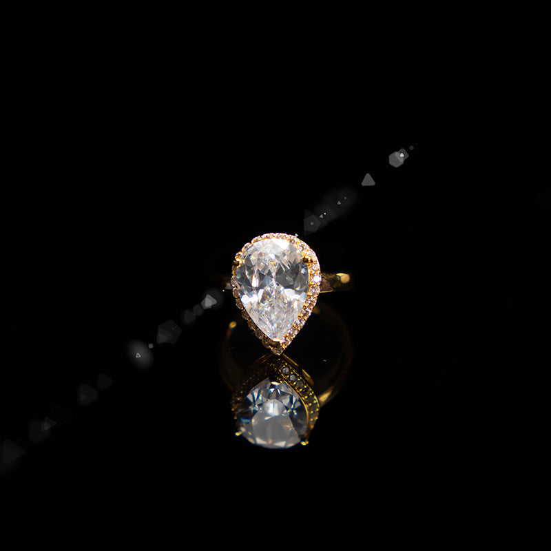 Tropfenförmiger Zirkon Nicht verblassendes Ornament Dreiteiliges Set