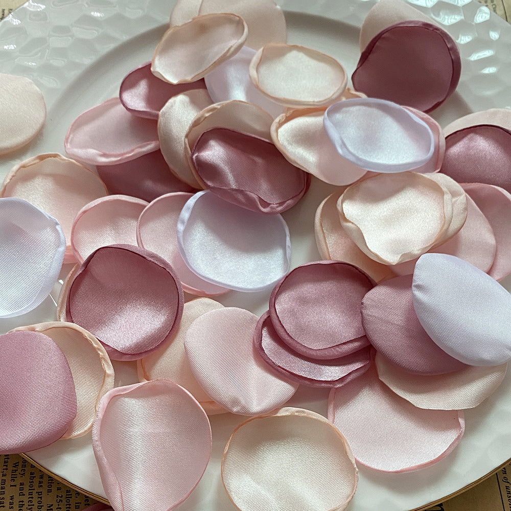 4cm Seidenrose mit angebrannten Kanten, Blütenblättern, glänzendem Cremepuderlaminat