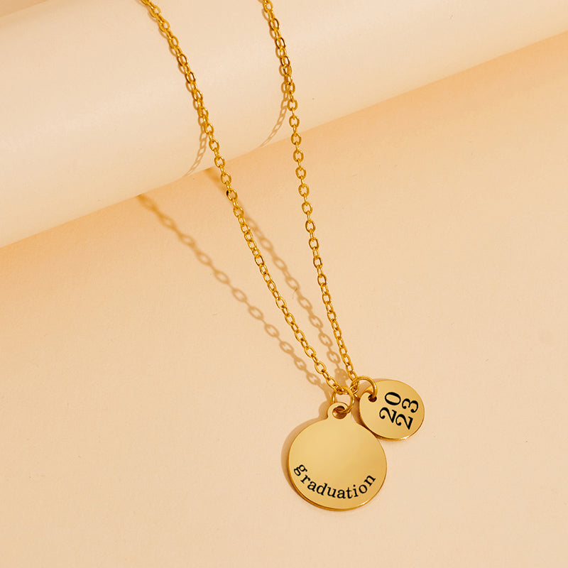 2023 Round Graduation Pendant Necklace Red Crystal Graduation Heart Necklaces