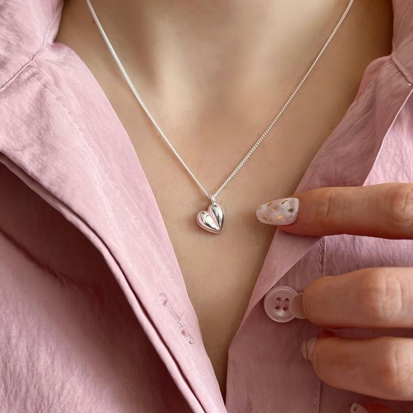 Collar Sencillo de Corazón Amoroso 925 en Plata de Ley con Adorno de Oro Tridimensional INS para Mujer