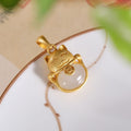 Glückskatze Hetian Jade Altes Gold Anhänger Weibliche Nische
