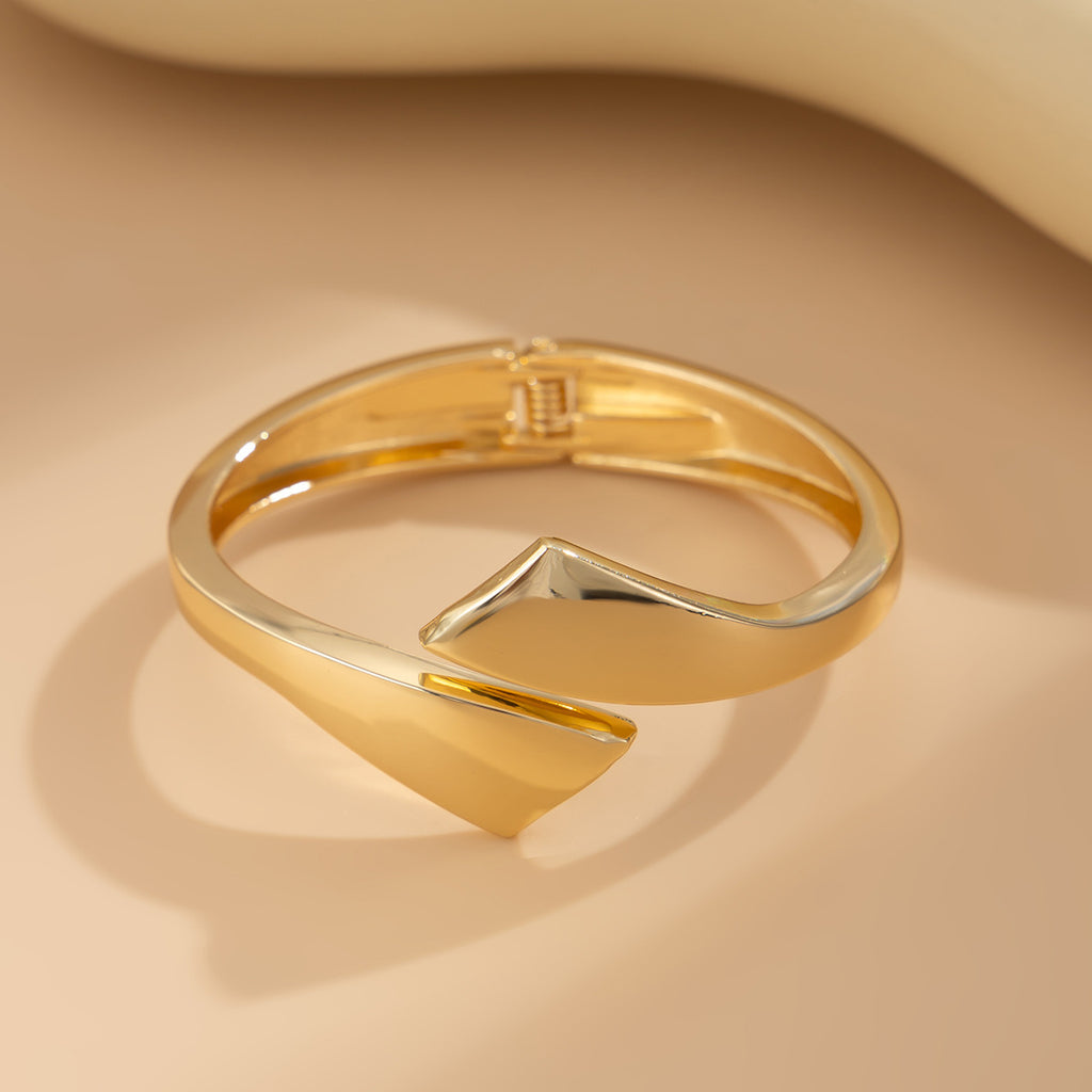 Pulsera de aleación brillante con forma de gota de agua
