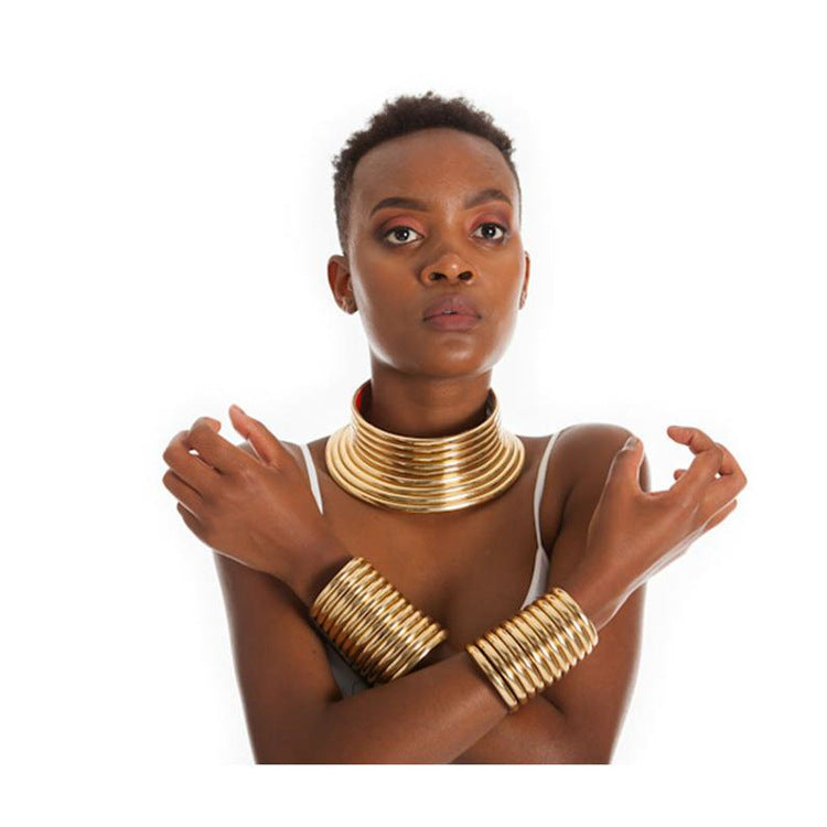 Juego de collar y pulsera tribal africano exagerado