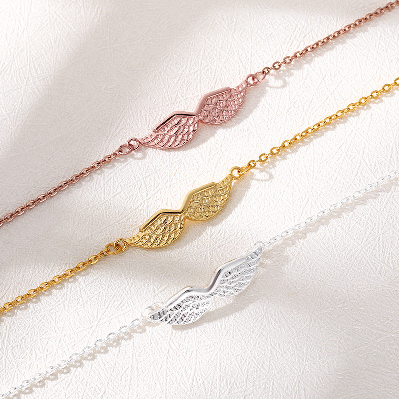 Nueva pulsera con dije de alas de ángel