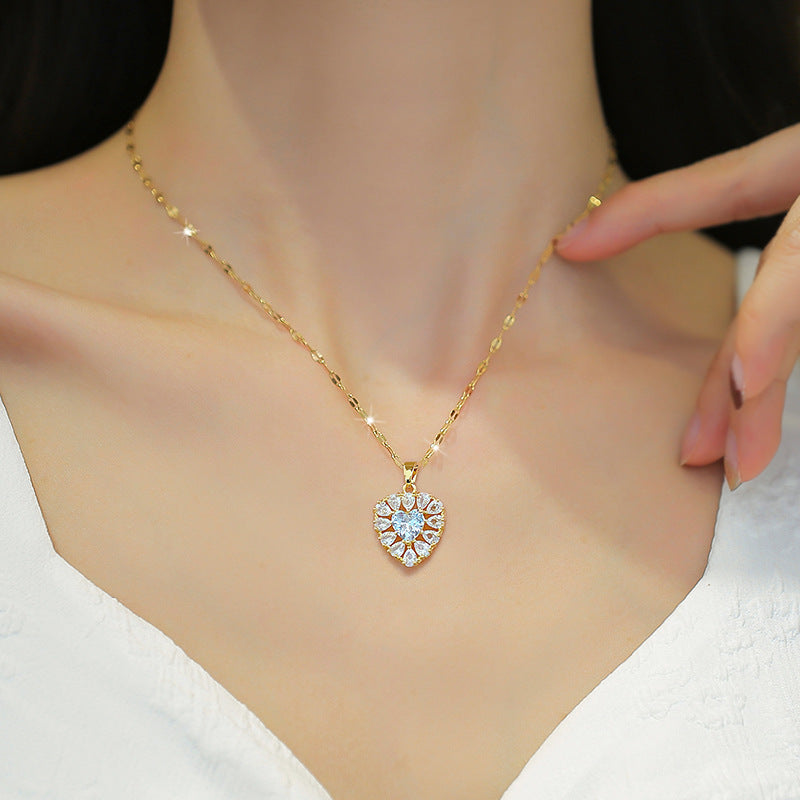 Collar asequible de lujo, estilo elegante, con corazón, diamantes completos y baño de oro real