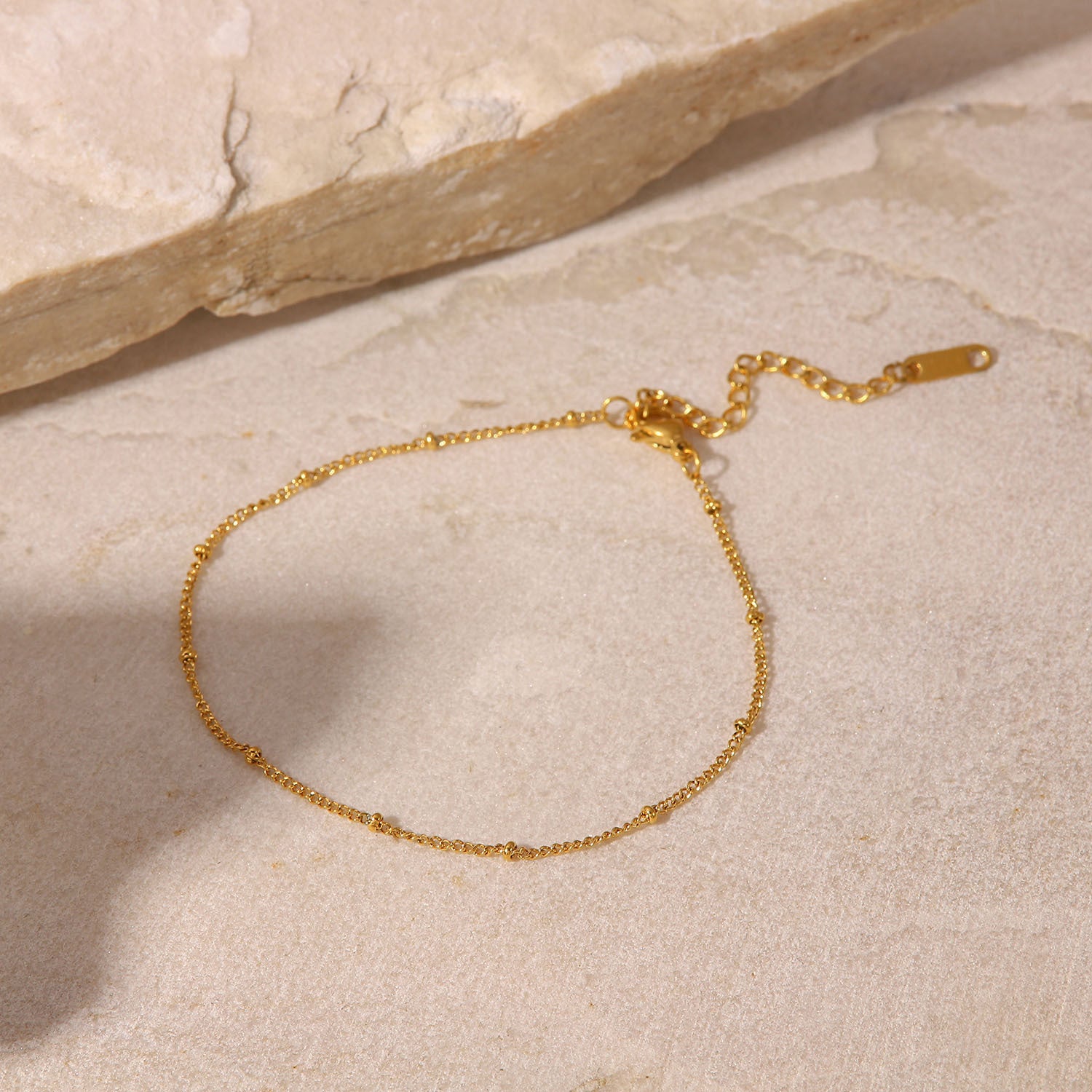 Tobilleras de acero inoxidable con cadena de cuentas de bola clásicas finas de oro de 18 quilates