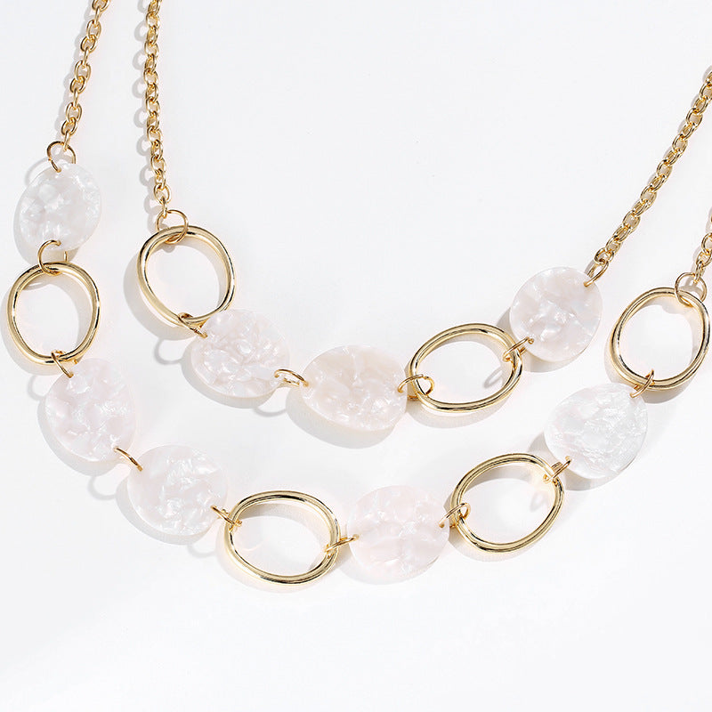 Collar corto de mujer multicapa con placa de acetato y círculos geométricos de aleación regular