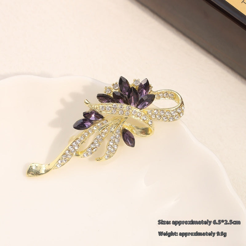 Nuevo Broche de Aleación de Alta Sensación de Nicho de Alta Gama, Pin para Abrigo y Traje, Corsage Versátil de Alta Gama