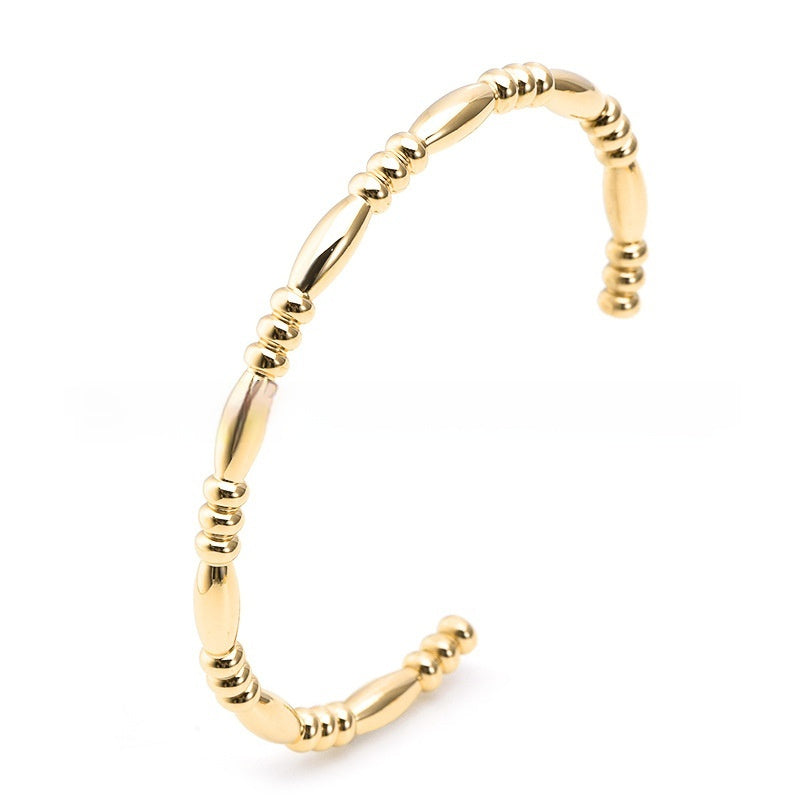 Pulsera en C con cuentas de bambú y trigo