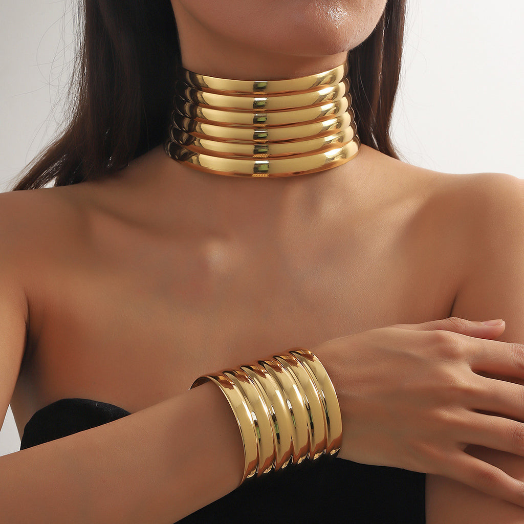 Traje de pulsera de cuello de metal personalizado europeo y americano para mujer