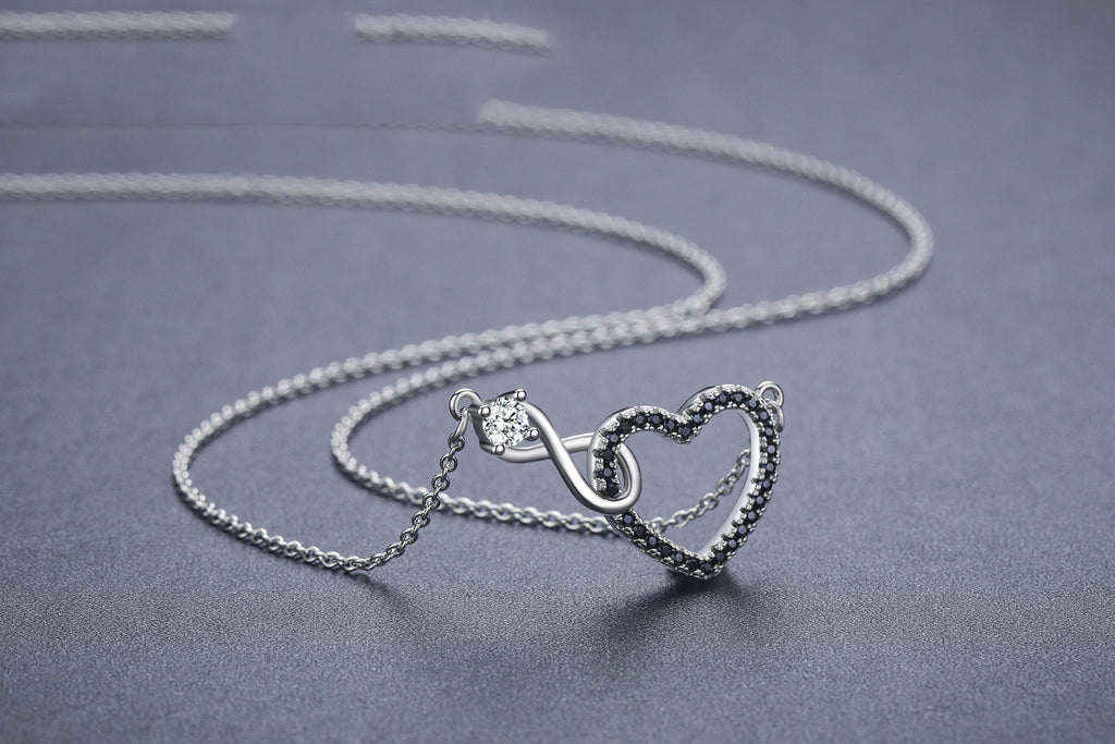 Creative Hollow Heart-shaped Zircon Necklace