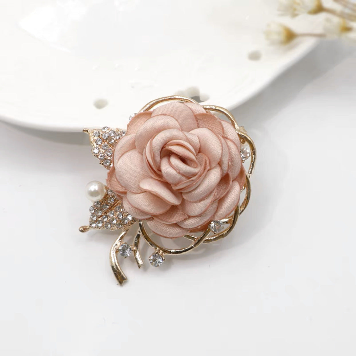 Stoffrosen-Blumenbrosche Fashion