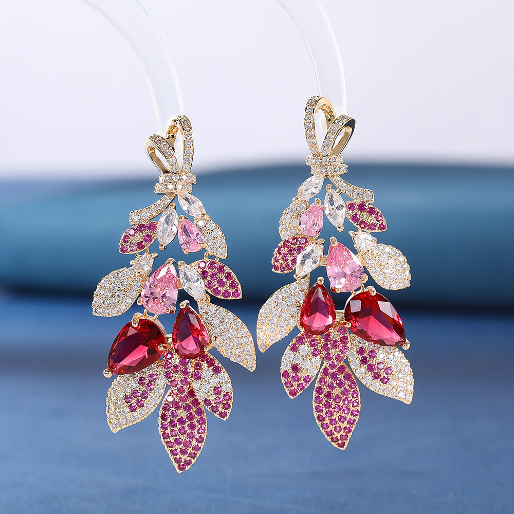 Pendientes de flor de circonita para mujer