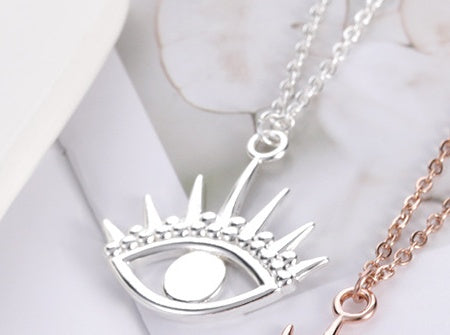 Collar de cobre con colgante de ojo de ángel