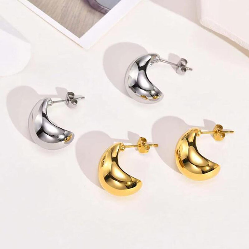 Pendientes de gota de agua de metal con un toque de lujo de nicho