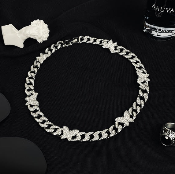 Collar de cadena de clavícula cubana con mariposa  Moda