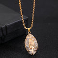Collar con colgante de fútbol americano