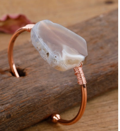 Armbänder mit rauen Steinen Weihnachtsarmbänder Schmuckgeschenke