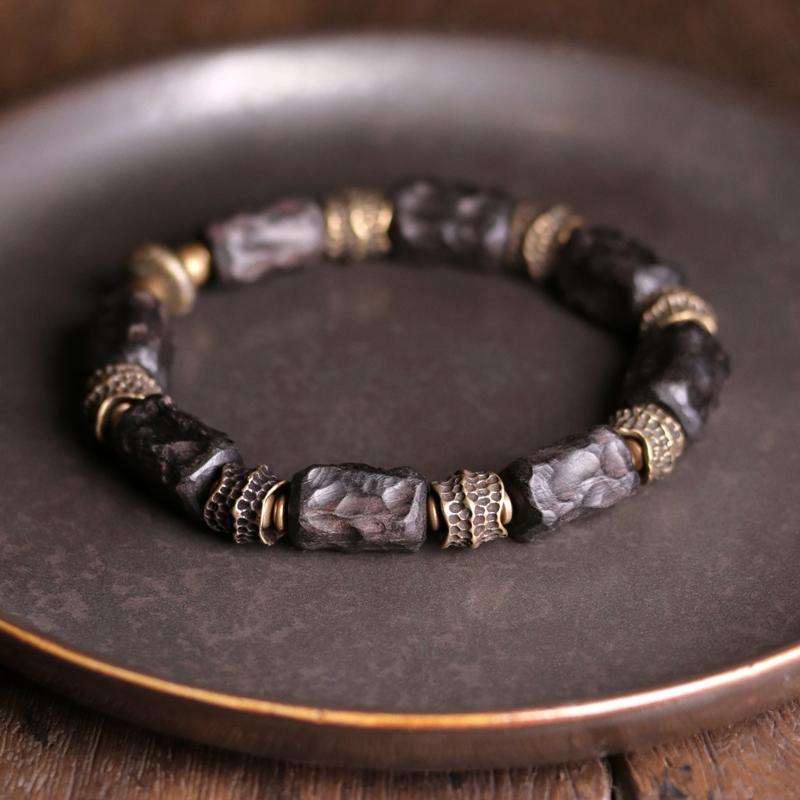 Pulsera de textura hecha a mano estilo étnico retro para mujer