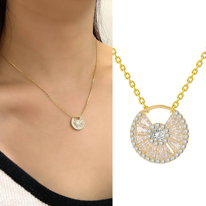 Collar de círculo para mujer Lujo ligero Minoría
