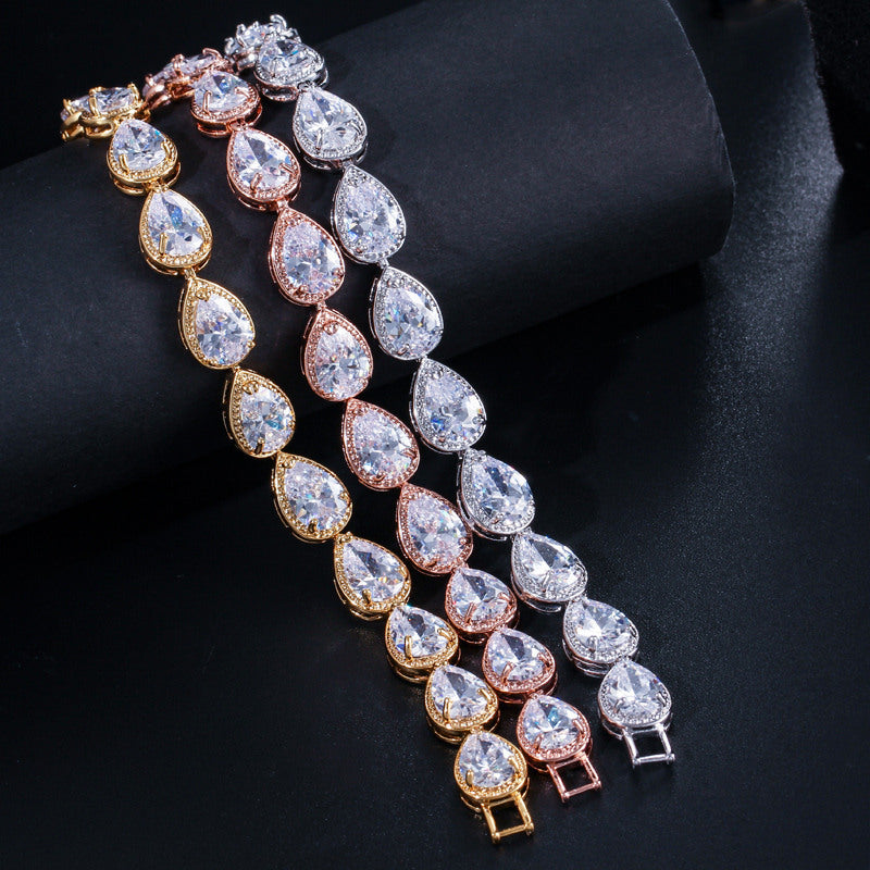Pulsera de circonita en forma de gota de moda para mujer