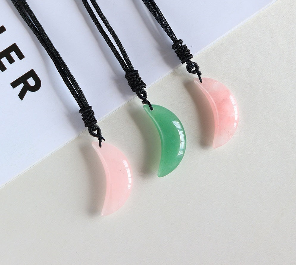 Natürliche Kristall-Kunsthandwerke, Pulver-Kristall-Aventurin-Jade-Halbmond-Anhänger