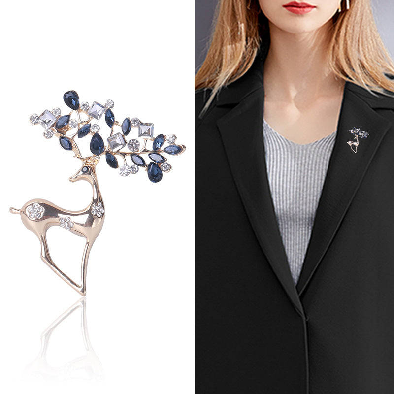 Broche sencillo de aleación con diamantes de imitación y ciervo sika