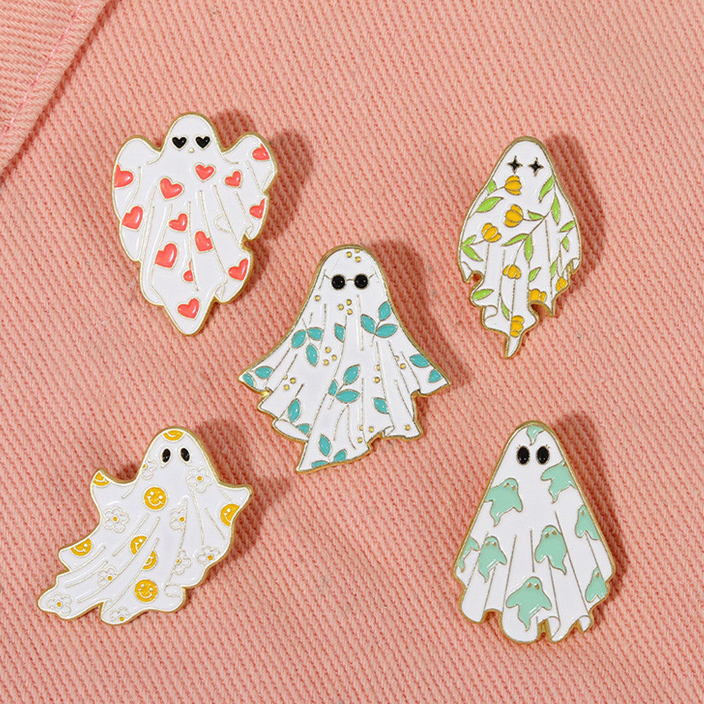 Lindo broche de fantasmas blancos de terror