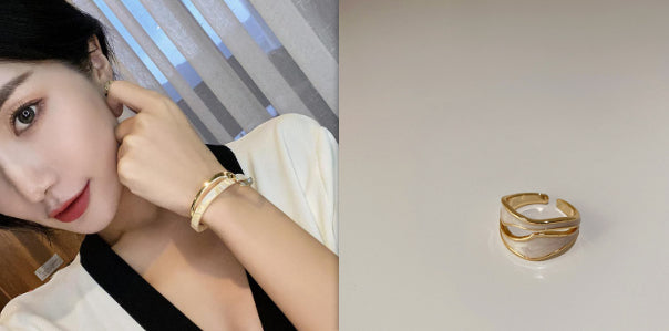 Pulsera de placa de marisco blanco metálico para mujer, apertura ajustable, diseño de 2 capas, joyería de moda femenina de lujo ligero, regalos