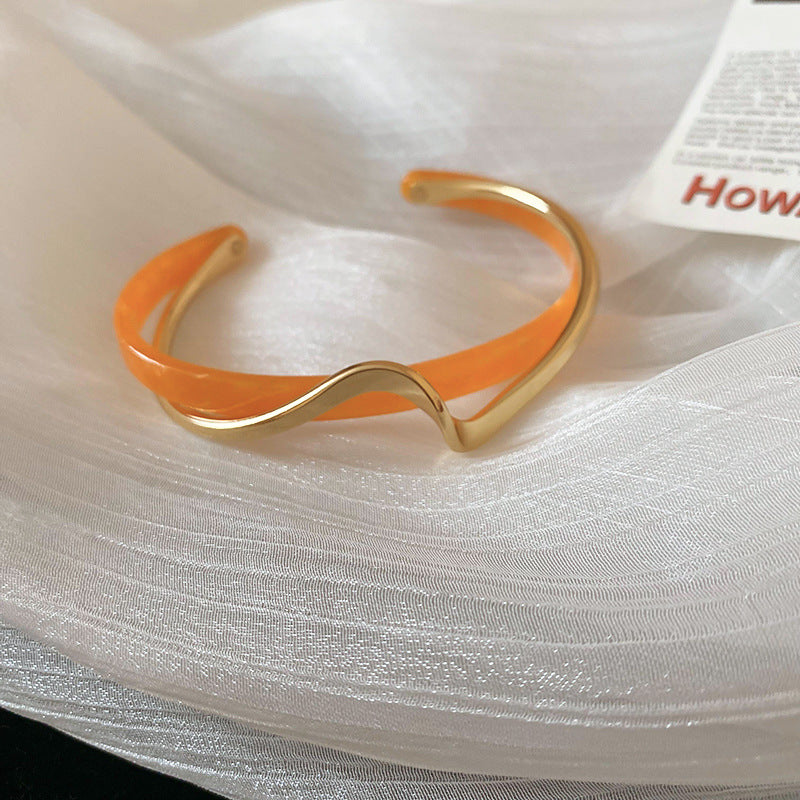 Pulsera de placa de marisco blanco metálico para mujer, apertura ajustable, diseño de 2 capas, joyería de moda femenina de lujo ligero, regalos