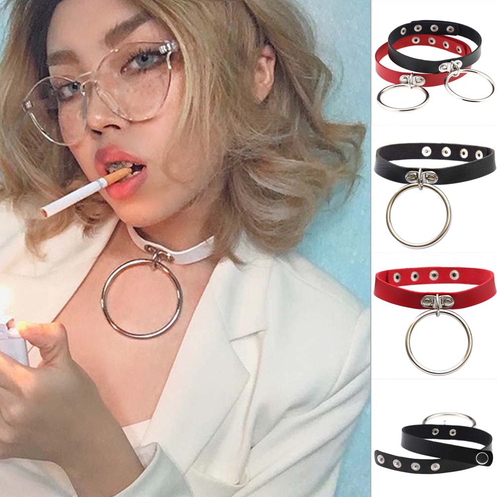 Collar doble de cuero estilo punk exagerado con múltiples aros metálicos