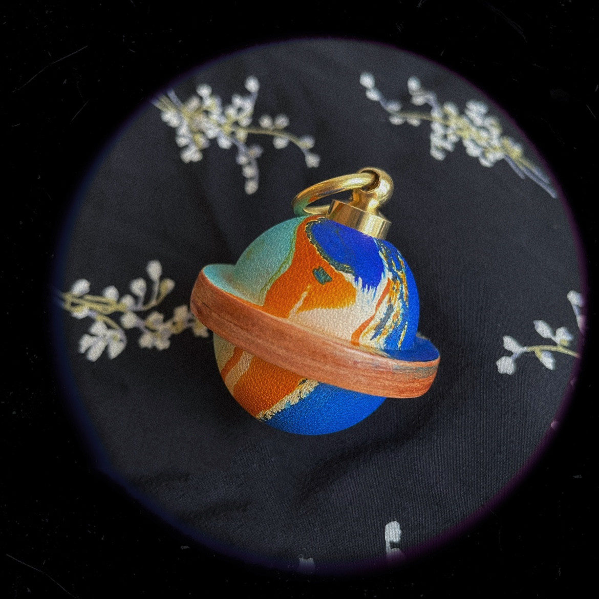 Login Planet Handmade Leather Car Keychain Ring Bell