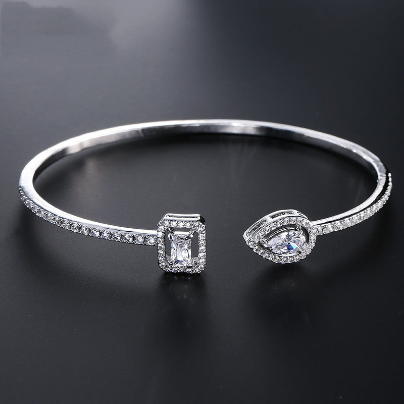 Schlichtes und exquisites Armband mit Mikro-Inlay aus AAA-Zirkon