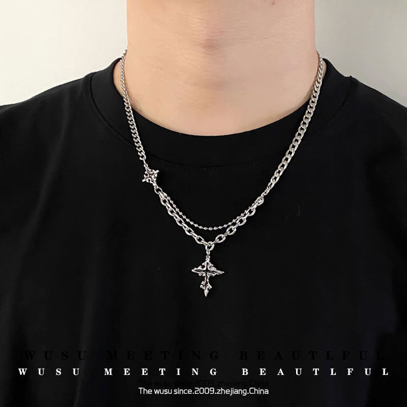 Dunkle Kreuz Halskette Herren Modeaccessoires