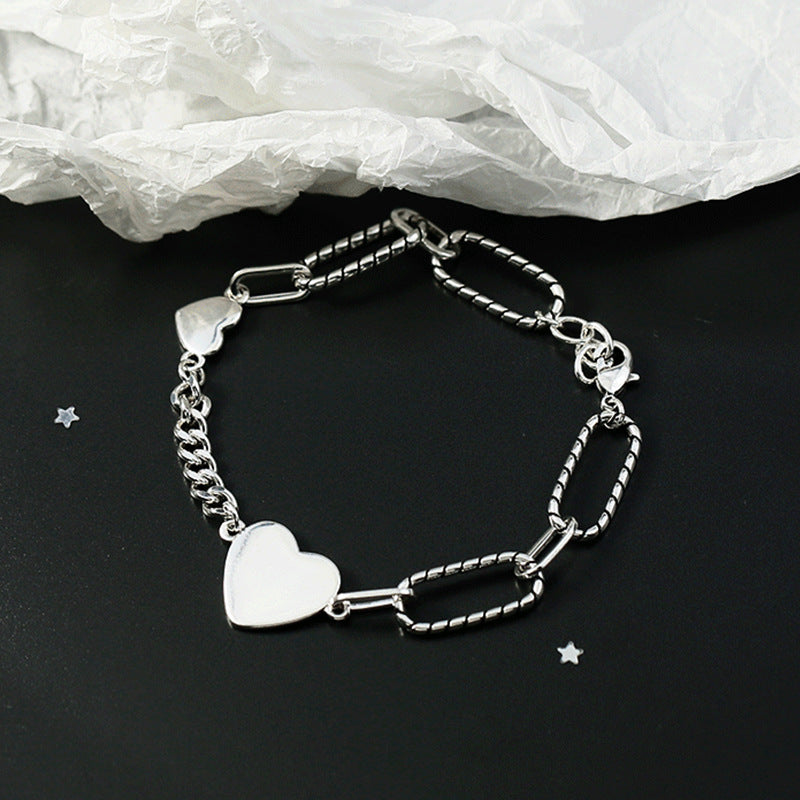 Mädchenhaftes Herz-Armband für Damen mit Herzen Nische