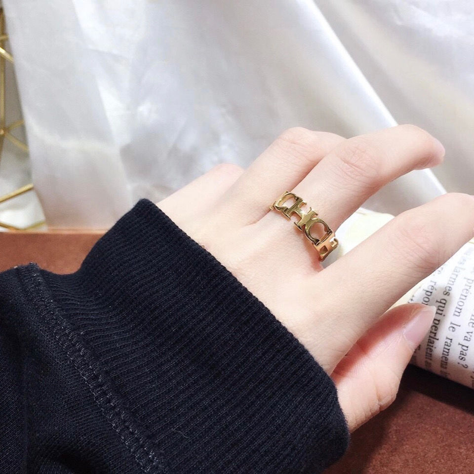 Anillo de acero inoxidable calado con letras para hombre y mujer, joyería de alta calidad