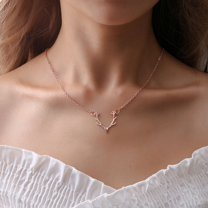 Collar de Alce con Cuernos Pequeños para Navidad
